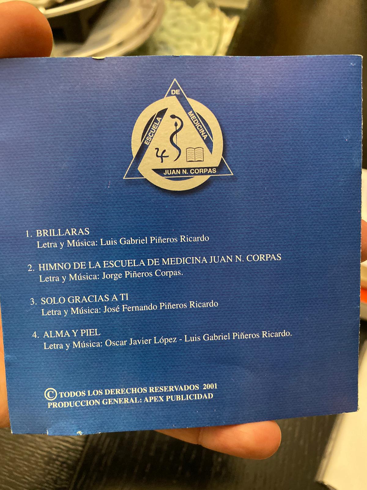 Contraportada del CD Corpas 30 Años